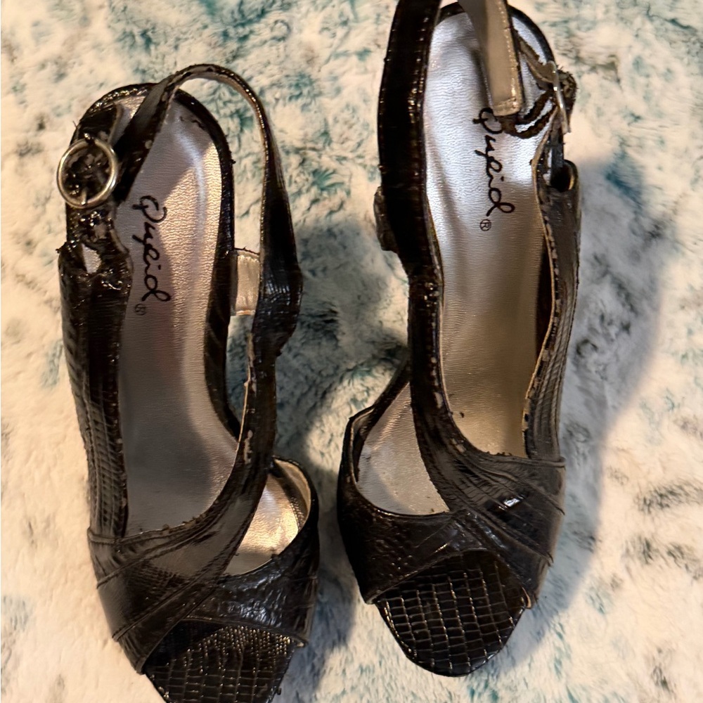 Qupid Black Textured Slingback Peep Toe Heels